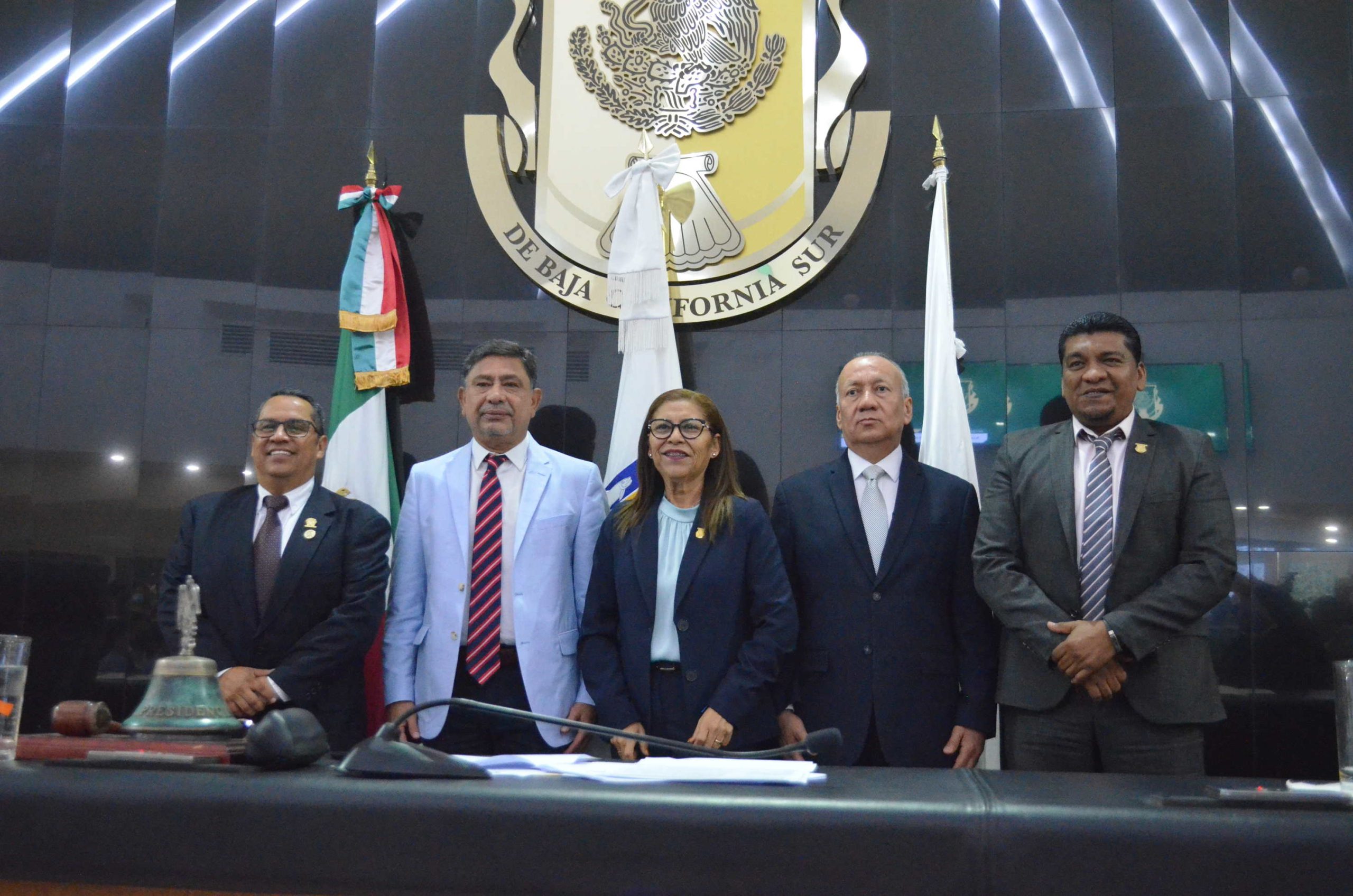 Conmemoran 48 Aniversario de la Constitución de BCS