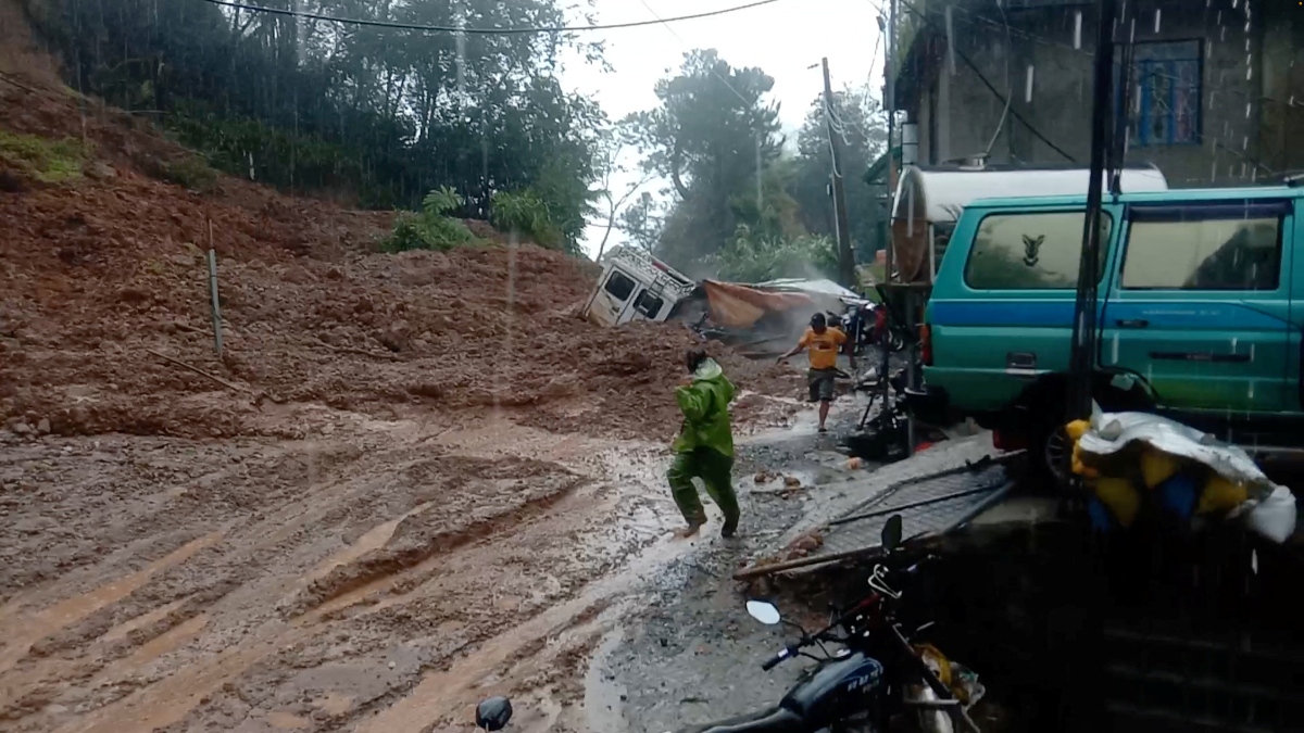 Tifón Doksuri provoca tormentas y fuertes vientos en China