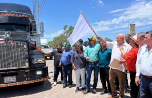 Da Gobernador Víctor Castro Cosío da banderazo de salida a 3 mil toneladas de excedente de trigo hacia Sonora