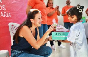 Apoya DIF La Paz con el “Zapatón” a la niñez de la colonia La Pasión