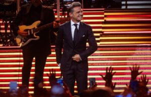 Luis Miguel tiene accidente en show: rompe un vaso de cristal y así reacciona