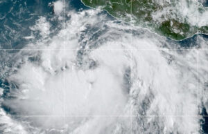 Hilary ya es Tormenta Tropical; Prevén Lluvias Muy Fuertes en Estos Estados
