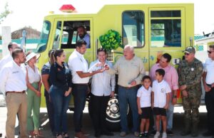 ENTREGA GOBERNADOR VCC, BOMBERA EN LA RIBERA Y COMPROMETE CONSTRUCCIÓN DE DÁRSENA PARA PESCADORES