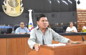 Respalda el diputado Enrique Ríos Cruz obras de electrificación en San Juanico