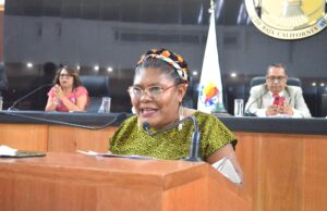 Rinde la diputada Eufrocina López Velasco informe de trabajo de la Diputación Permanente