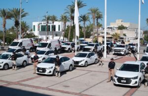 Fortalece seguridad Gobierno de BCS, con entrega de 28 unidades y ambulancias
