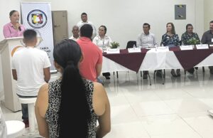 Concluyen jóvenes internos curso de huertos familiares