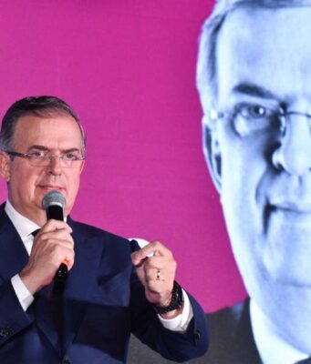 Si no resuelven impugnación, no permaneceré en Morena ; Marcelo Ebrad