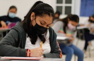 Vuelve el uso de cubrebocas en universidades de Sinaloa por rebrote COVID-19