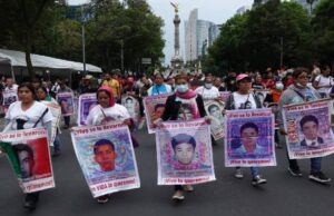 La tarde de este martes se prevé marcha por los 43 normalistas de Ayotzinapa en CDMX