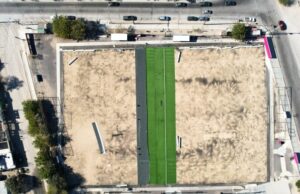 Anuncia SEPUIMM colocación de pasto sintético en campo ubicado en la colonia 20 de noviembre en La Paz