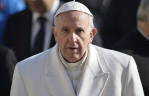 Papa Francisco pasa noche tranquila; su estado de salud sigue siendo crítico pero estable