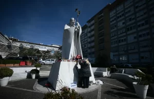 El papa Francisco no dirigirá el rezo del Ángelus por segundo domingo consecutivo