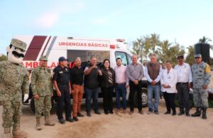 Entrega Gobierno del Estado ambulancia a la comunidad de Todos Santos