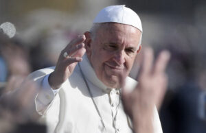 Papa Francisco mejora; no necesitó máscara de oxígeno la última noche