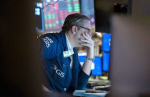 Wall Street cierra con fuerte caída por temores de recesión y declaraciones de Trump