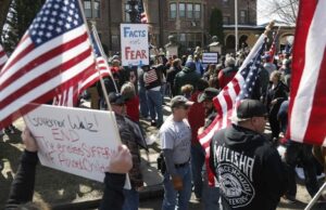 «No queremos reyes»: miles de personas protestan en EE.UU. en la primera movilización masiva contra el gobierno de Trump