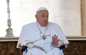 El papa donó sus últimos 200.000 euros para ayudar a los presos antes de morir