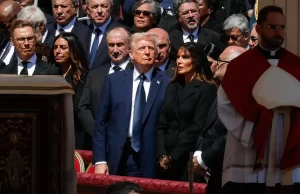 Trump amenaza a Putin con sanciones porque piensa que «quizá no quiere detener la guerra»