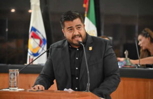 Concesiones vitalicias de transporte proponen diputados Omar Torres y Sergio Huerta