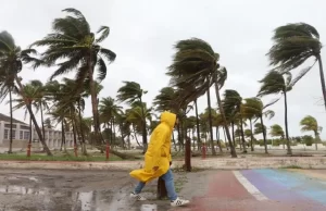 Se forma la tormenta tropical Alvin al sur de México; prevén lluvias intensas y oleaje elevado