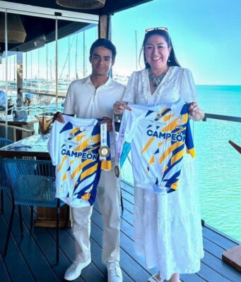 AYUNTAMIENTO DE MULEGÉ RECONOCE A BRANDON ABUNDEZ E ISRAEL MEDINA POR SU DESTACADA PARTICIPACIÓN EN EL PANAMERICANO DE CICLISMO EN LIMA, PERÚ