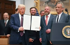 Trump cumple: eleva aranceles a países; entran en vigor el 7 de agosto