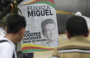 El senador colombiano Uribe Turbay, muestra mejora clínica y comienza la rehabilitación neurológica