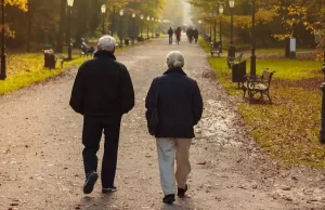 Caminar 15 minutos al día reduce casi 20% el riesgo de muerte prematura
