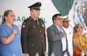 Celebran en San José del Cabo desfile cívico-militar por el 215 aniversario de la Independencia de México