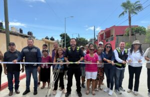 Inaugura alcalde Los Cabos pavimentación integral en la colonia 4 de Marzo en Cabo San Lucas