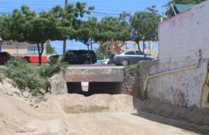 Se libera el paso del puente Paseo Barlovento junto a la Unidad Deportiva en SJ