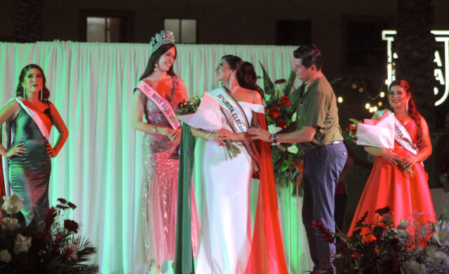 SELENE REINA FIESTAS PATRIAS 2025 4