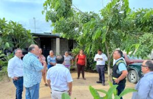 Supervisan avance de electrificación en colonia La Ballena en San José del Cabo