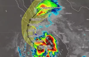 Lorena se intensifica a huracán categoría 1; impactará dos veces en México