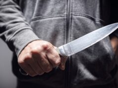 Video: hombre apuñala a joven ucraniana en tren de EE. UU.