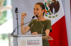 Octubre, mes de entrega de tarjetas a nuevas beneficiarias de Pensión Mujeres Bienestar: Sheinbaum