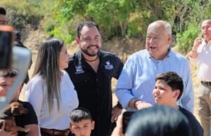 Entregan apoyos del Programa Estatal de Fomento a la Economía Social en Cabo San Lucas