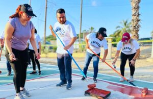 Rehabilita Cabildo de Los Cabos cancha de baloncesto en colonia Country del Mar