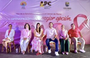Realizan en Los Cabos encendido de luces en homenaje a la lucha contra el cáncer de mama