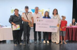 Beneficia Ayuntamiento de Los Cabos a más de 5 mil estudiantes con entrega de estímulos económicos