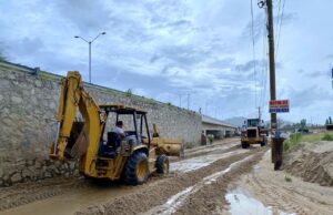 Servicios Públicos de Cabo San Lucas trabaja en desazolve de vialidades