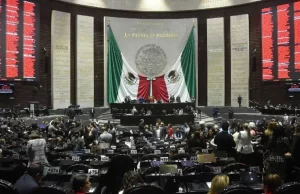 Entre gritos por huachicol fiscal, diputados aprueban reforma aduanera