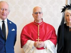 El Rey Carlos III y el Papa León XIV hacen historia, rezan juntos en el Vaticano