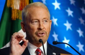 Tras ataque a narcolanchas en el Pacífico, embajador de EE. UU. se reunirá con canciller De la Fuente