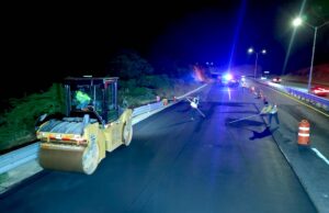 Programa “Caza Baches” rehabilita vialidades en colonias y corredor turístico de Los Cabos