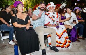 Celebran Día de Muertos en el Centro de Cabo San Lucas