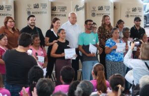 Entrega Castro Cosío, espacio comunitario y anuncia obras de pavimentación en Villas de Guadalupe
