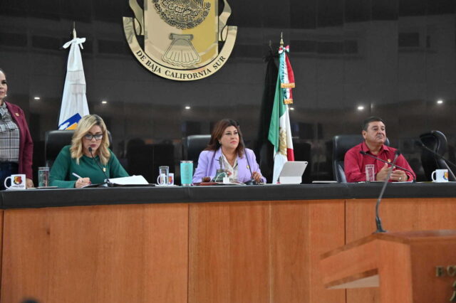 MESA DIRECTIVA 251111 1 (1)