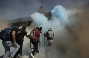 La protesta de la ‘Generación Z’ en Ciudad de México termina con disturbios en el Zócalo